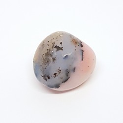 Opale Rose pierre roulée proposée par Gaiance Minéraux