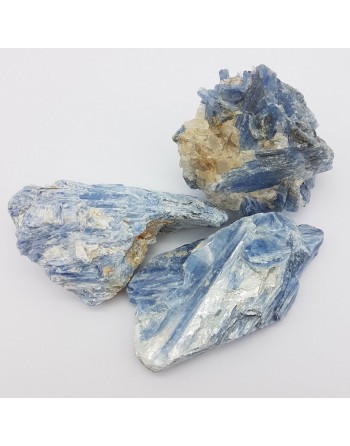 Cyanite brute proposée par Gaiance Minéraux