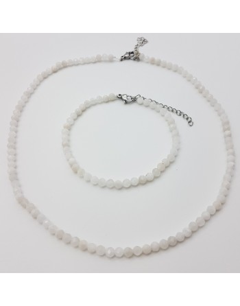 Bracelet perles naturelles facettées de 4mm en Pierre de Lune proposé par Gaiance Minéraux