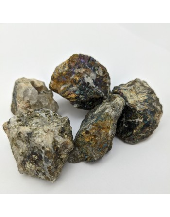 Chalcopyrite, pierre naturelle brute proposée par Gaiance Minéraux