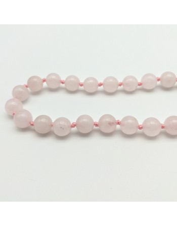 Mala en perles naturelles de quartz rose proposé par Gaiance Minéraux