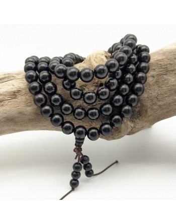 Mala en perles en bois de santal 8mm proposé par Gaïance Minéraux